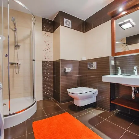 Apartamenty Sun & Snow Continental Blisko Plazy Krynica Morska Exterior foto