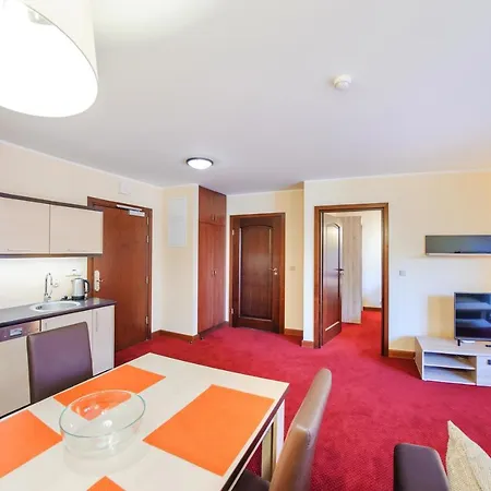 Apartamenty Sun & Snow Continental Blisko Plazy Krynica Morska Exterior foto