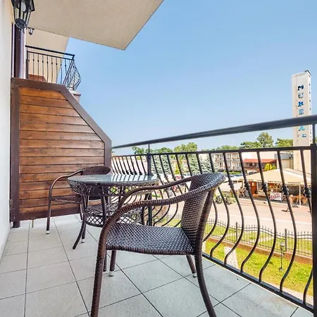 Apartamenty Sun & Snow Continental Blisko Plazy Krynica Morska Exterior foto