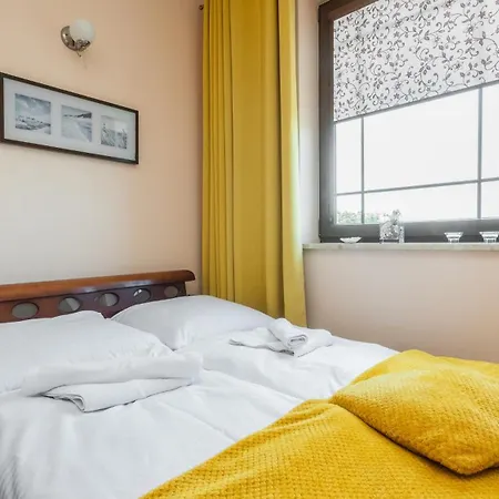 Apartamenty Sun & Snow Continental Blisko Plazy Krynica Morska Exterior foto