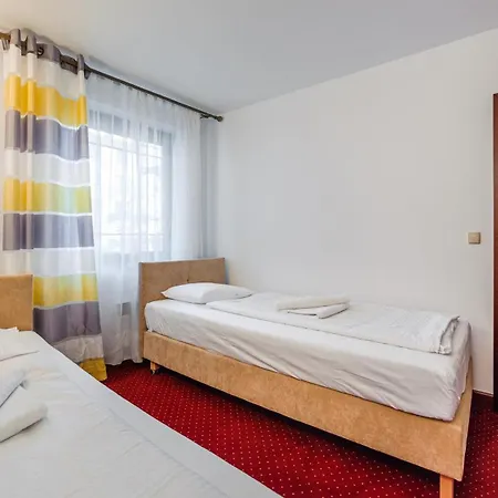 Apartamenty Sun & Snow Continental Blisko Plazy Krynica Morska Exterior foto