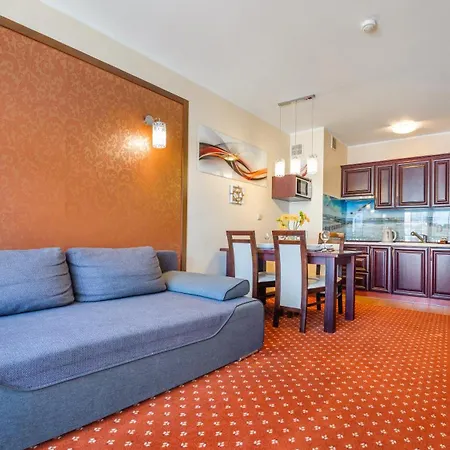 Apartamenty Sun & Snow Continental Blisko Plazy Krynica Morska Exterior foto