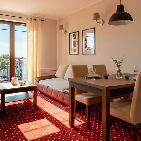 Apartamenty Sun & Snow Continental Blisko Plazy Krynica Morska Exterior foto