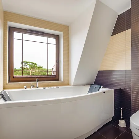 Apartamenty Sun & Snow Continental Blisko Plazy Krynica Morska Exterior foto