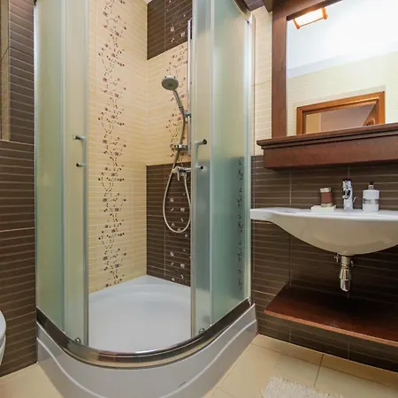 Apartamenty Sun & Snow Continental Blisko Plazy Krynica Morska Exterior photo