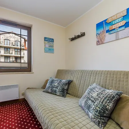 Apartamenty Sun & Snow Continental Blisko Plazy Krynica Morska Exterior photo
