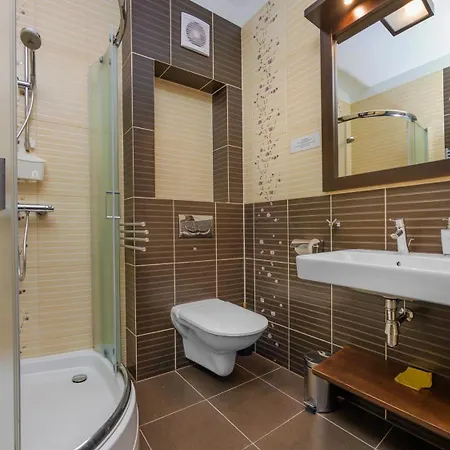 Apartamenty Sun & Snow Continental Blisko Plazy Krynica Morska Exterior photo