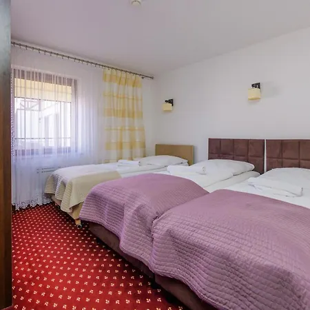Apartamenty Sun & Snow Continental Blisko Plazy Krynica Morska Exterior photo