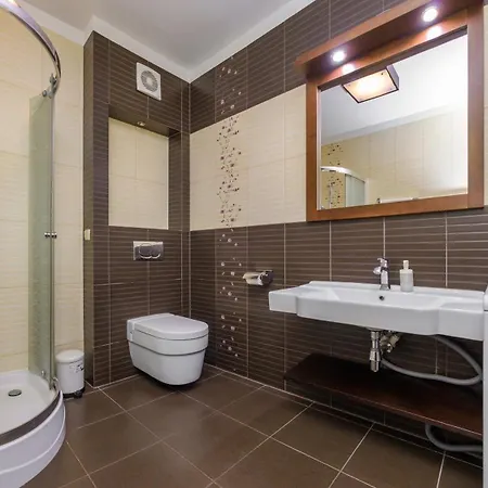 Apartamenty Sun & Snow Continental Blisko Plazy Krynica Morska Exterior photo