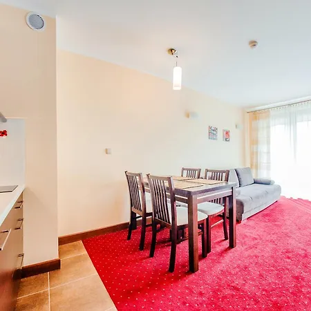 Apartamenty Sun & Snow Continental Blisko Plazy Krynica Morska Exterior foto