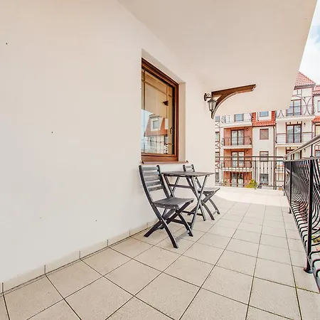 Apartamenty Sun & Snow Continental Blisko Plazy Krynica Morska Exterior foto