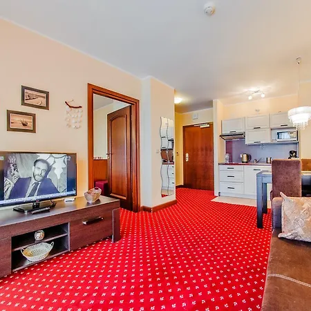 Apartamenty Sun & Snow Continental Blisko Plazy Krynica Morska Exterior foto