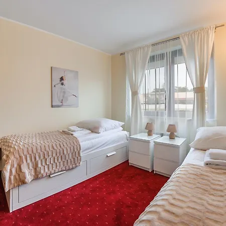 Apartamenty Sun & Snow Continental Blisko Plazy Krynica Morska Exterior foto