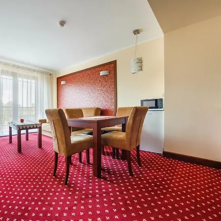Apartamenty Sun & Snow Continental Blisko Plazy Krynica Morska Exterior foto
