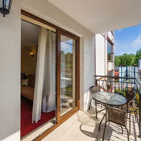 Apartamenty Sun & Snow Continental Blisko Plazy Krynica Morska Exterior foto